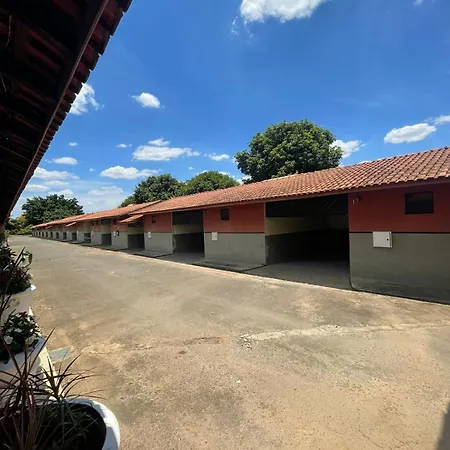 Lux Motel-3